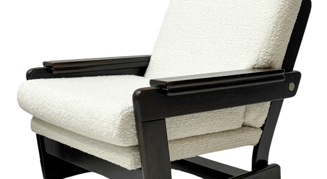 Mid-Century Modern Wenge Lounge Chairs with Bouclé Upholstery, 1970s